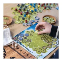 Neuland *Nominiert zum Kennerspiel des Jahres 2025*